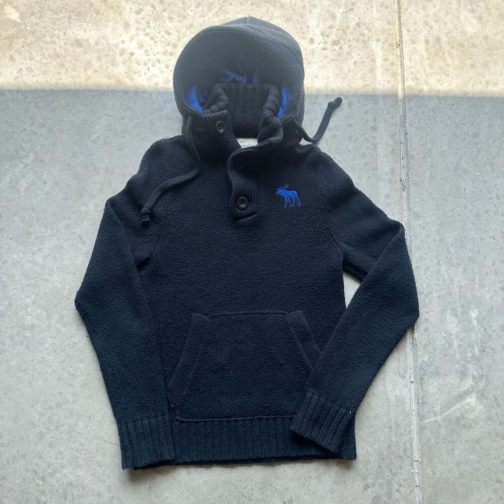 Abercrombie & Fitch Men's navy Ribbed Knit Hoodie Sweater - Medium